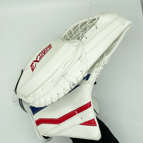 CCM Extreme Flex III - Used Pro Stock Full Right Goalie Glove (White/Red)