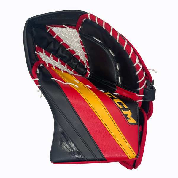 CCM Extreme Flex 5 - Pro Stock NHL Goalie Glove - Jacob Markstrom (Black/Red/Yellow)