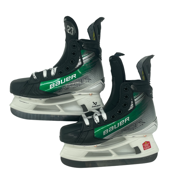 Bauer Vapor Hyperlite 2 - Pro Stock Hockey Skates - Size 4.25D (Green)