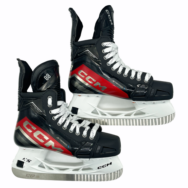 CCM Jetspeed FT6 Pro - NHL Pro Stock Hockey Skates - Size 8D - Andrew Mangiapane