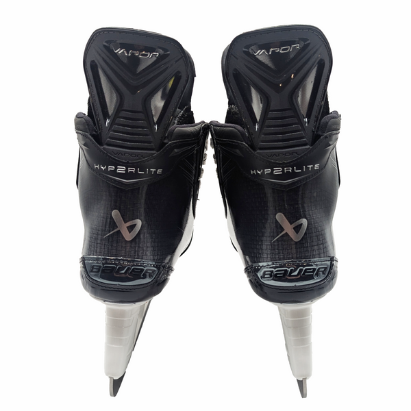 Bauer Vapor Hyperlite 2 - Pro Stock Hockey Skates - Size 4.5E (Black)