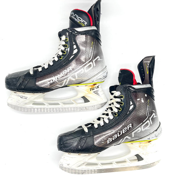 Used Bauer Vapor Hyperlite Pro Stock Skate - Size 7.5 Fit 3