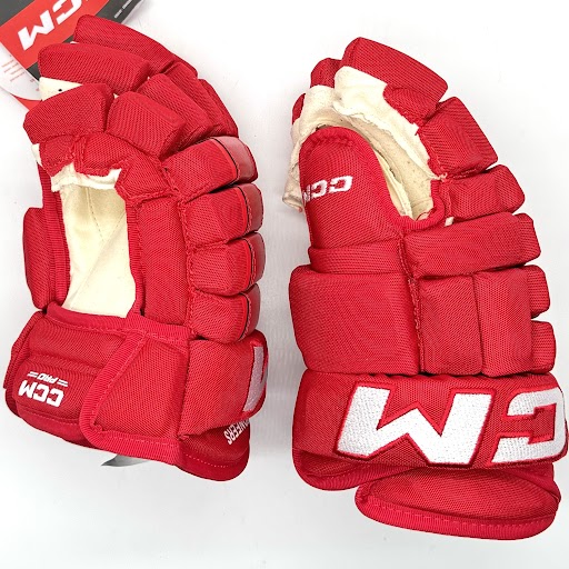 CCM HG97XP - NCAA Pro Stock Glove (Red)