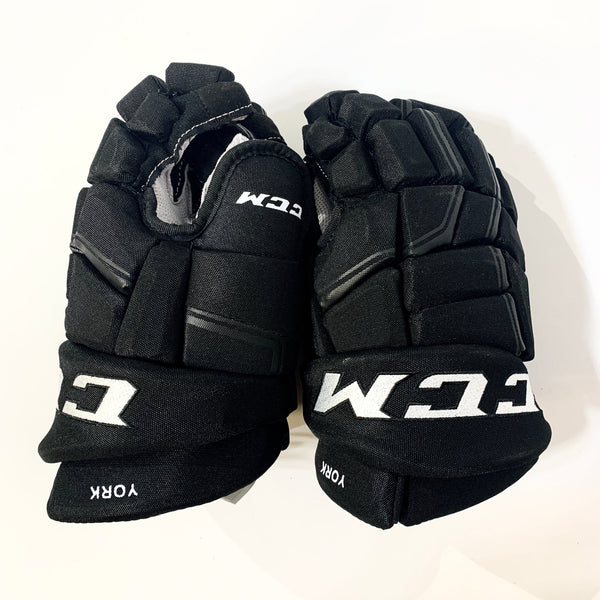 CCM HGQL - NHL Pro Stock Glove - Cam York (Black/White)